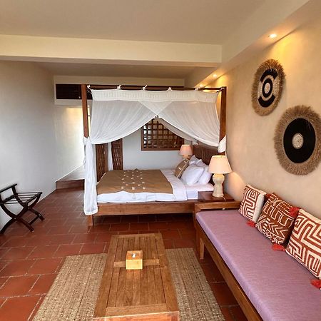 Apartamento Complejo jardín rojo Cape Eluanbi Exterior foto